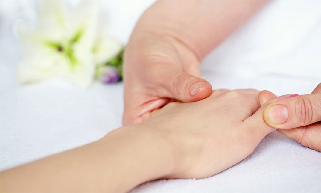 Thai Hand Reflexology Massage Basic and Advanced Course