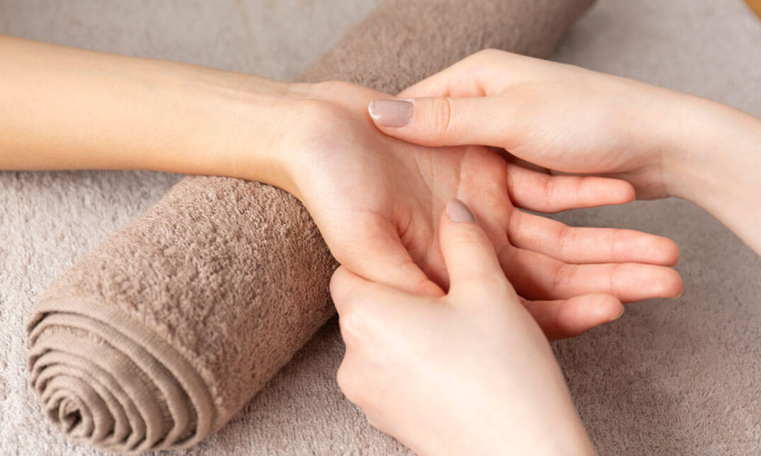 Thai Hand Reflexology-Basic and Advanced Course