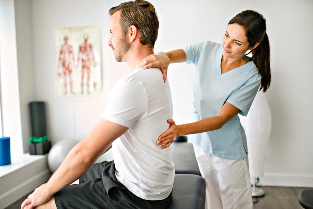 Chiropractor Profession: How To Do Chiropractic Adjustments
