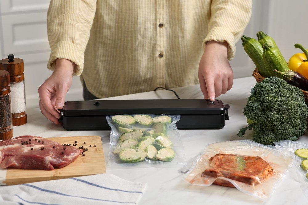 Vacuum Packing Benefits: Food Safety and Storage Solutions