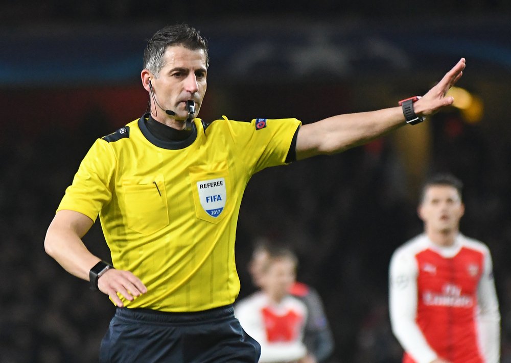Football Referee Course: Your Journey to Becoming a Referee
