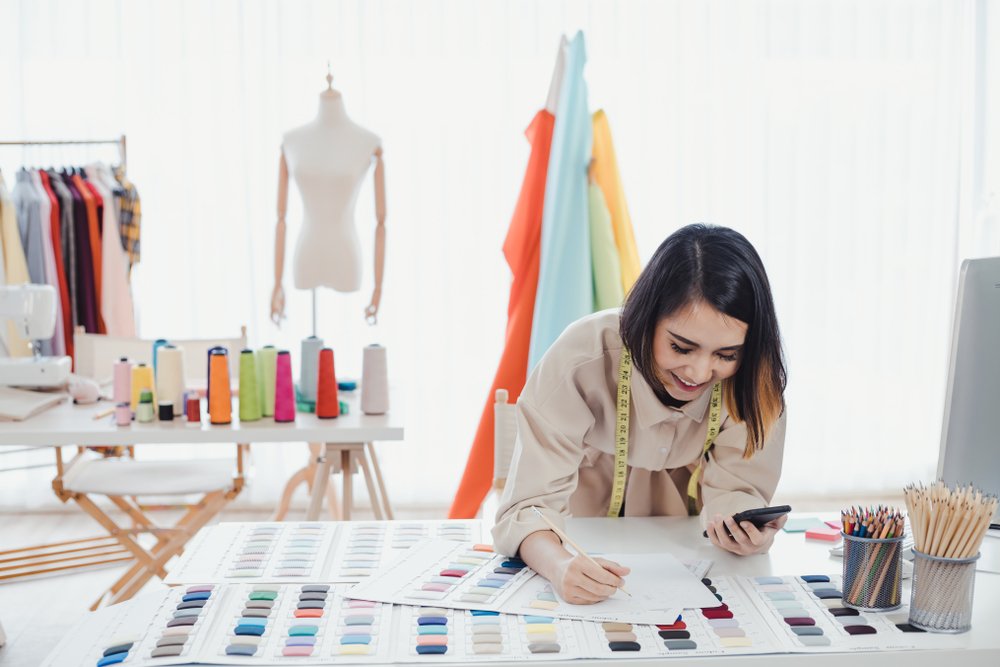 Fabrics in Fashion Design: Crafting with Designer Fabrics