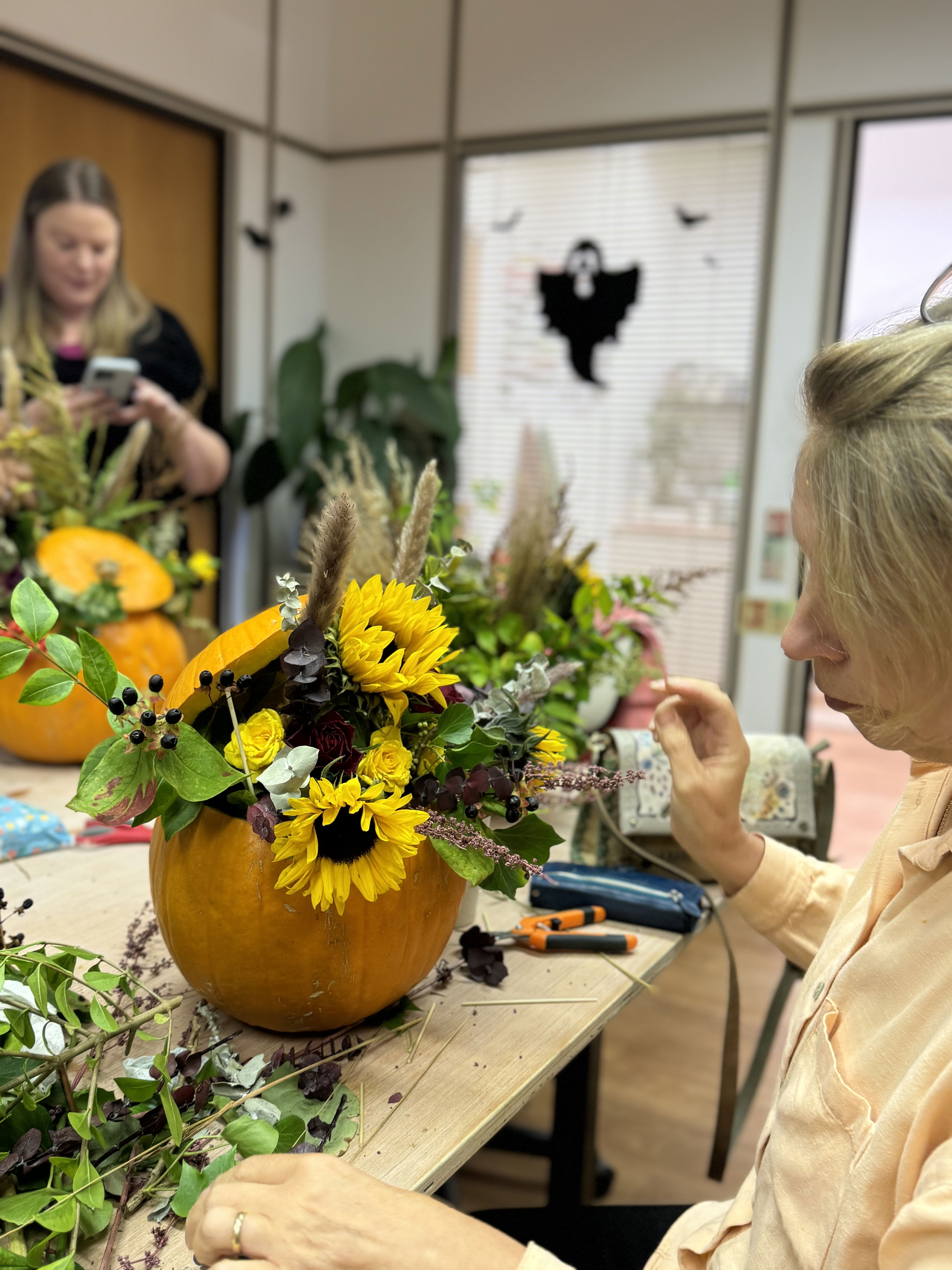  Autumnal Floral Pumpkin workshop 