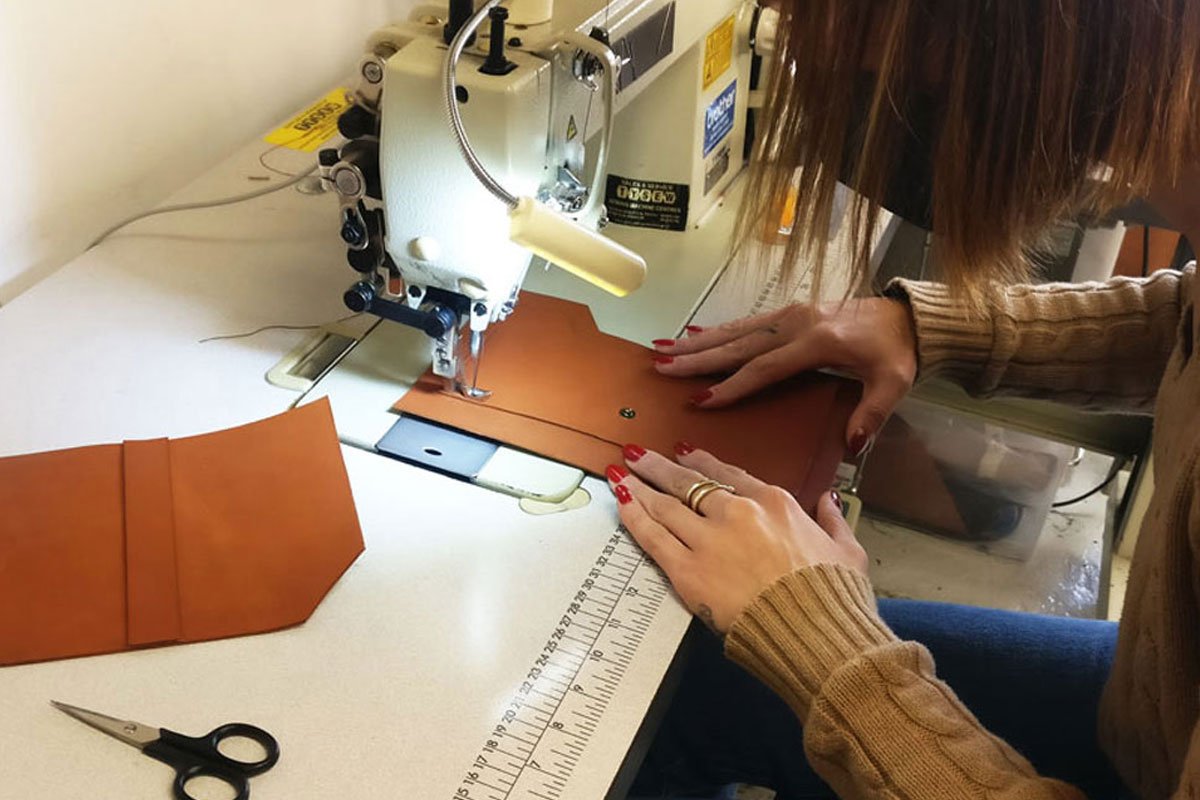 INTRODUCTION ON HOW TO SEW LEATHER WITH INDUSTRIAL SEWING MACHINES