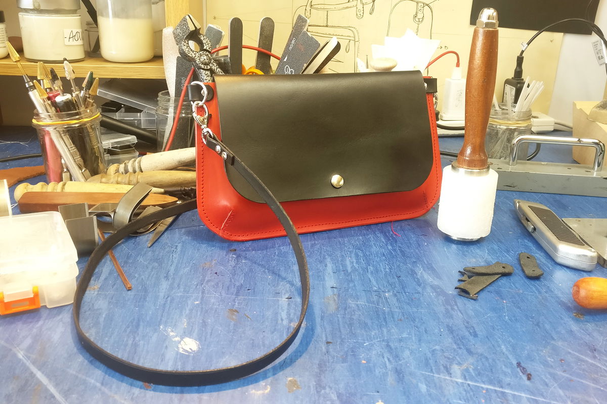 LEATHER BAG MAKING CLASS – MAKE YOUR OWN HAND STITCHED BAG
