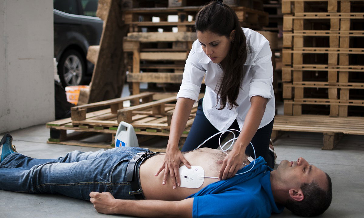 Automated External Defibrillator (AED)