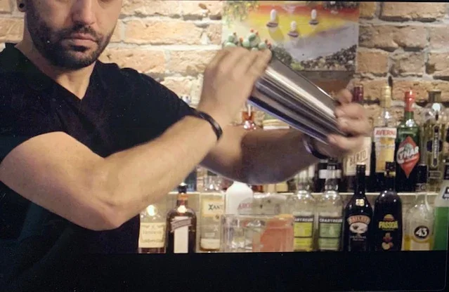 Experienced Bartender Course (20 hours) - Personal Alcohol License included - for professionals