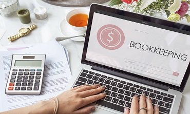 Bookkeeping: Accounts Payable/Accounts Receivable And Receipts