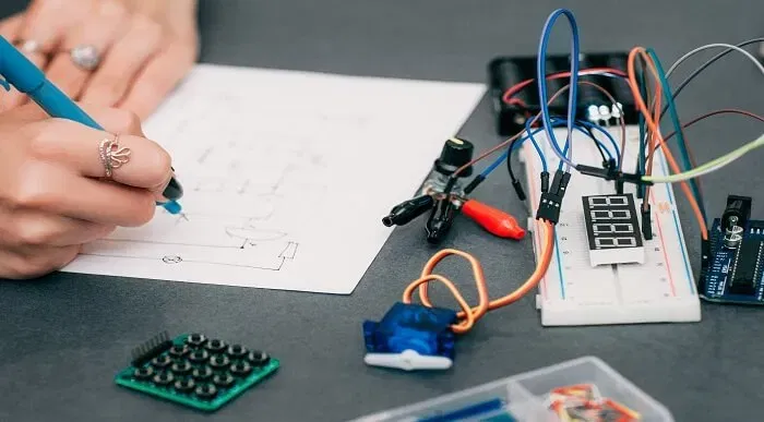 Understanding Ohm's Law in Parallel Circuits