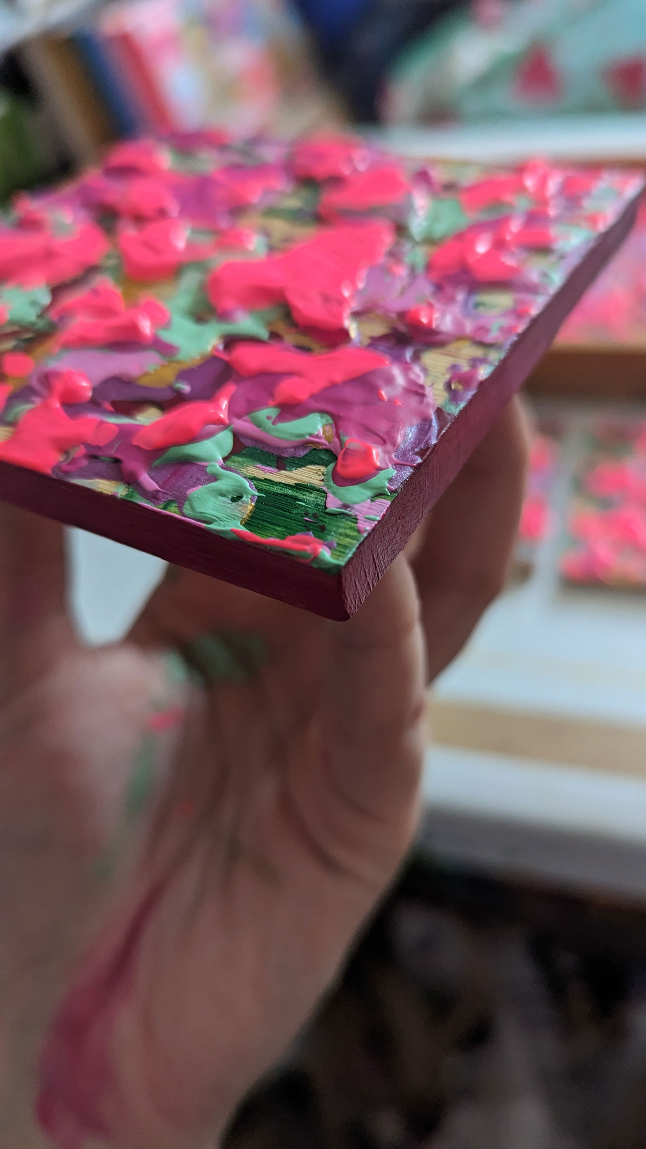 PAINT A SET OF ABSTRACT COASTERS & TRAYS WITH PIZZA & BEER AT THE ITALIAN JOB IN HACKNEY WICK!