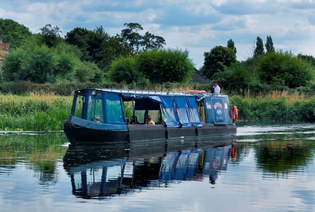 Camboats - Cambridge River Trips