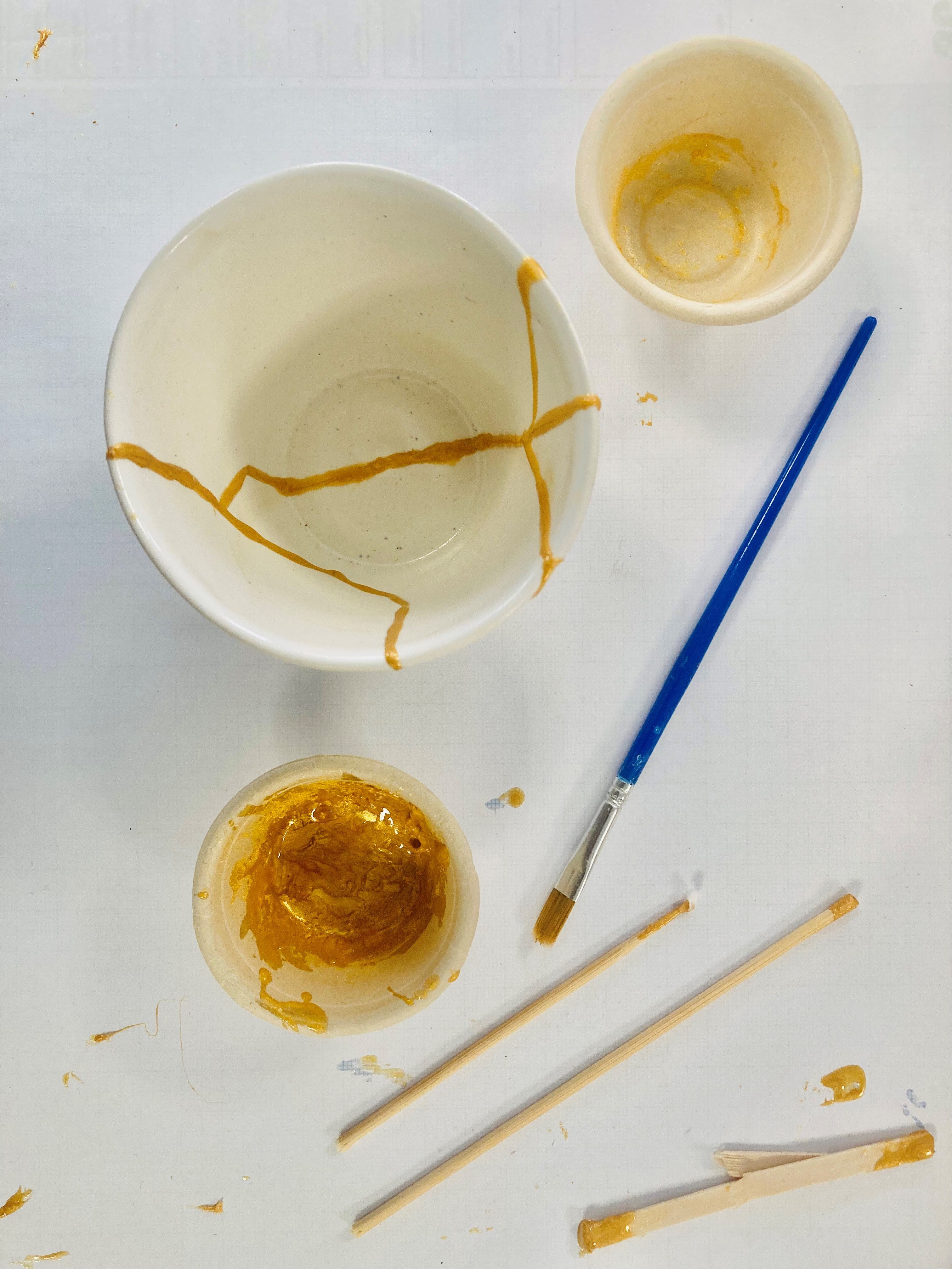 Discover the art of Japanese Pottery: Kintsugi