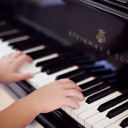 Piano Lessons Derby logo