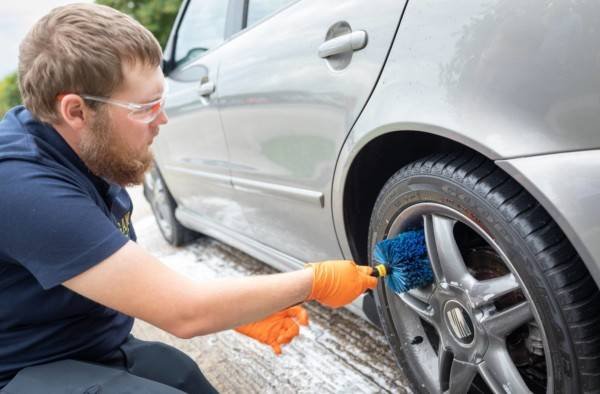 Valeting for Employees: Stage 1 Course