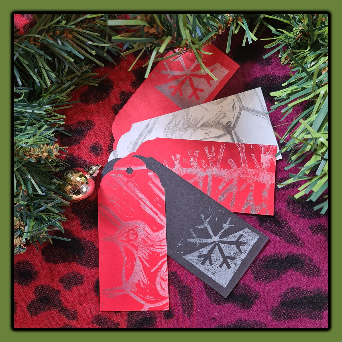 Love Lino: Festive cards and Gift Tags
