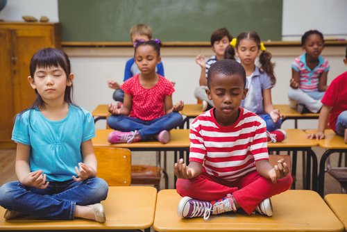 Teach children mindfulness meditation