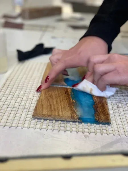Beginners Epoxy Resin Workshop Part Two - Resin Finishing